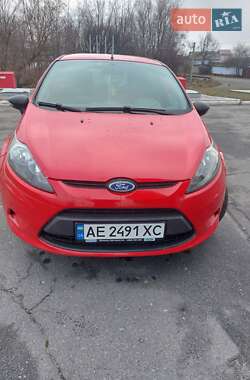 Хэтчбек Ford Fiesta 2010 в 