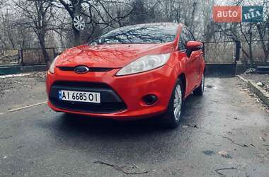 Хетчбек Ford Fiesta 2012 в Горішніх Плавнях