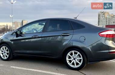Седан Ford Fiesta 2018 в Киеве