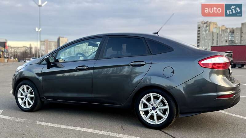 Седан Ford Fiesta 2018 в Киеве