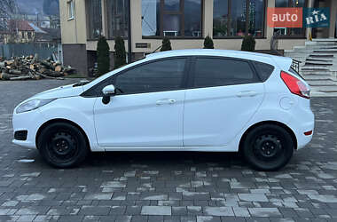 Хетчбек Ford Fiesta 2013 в Сваляві