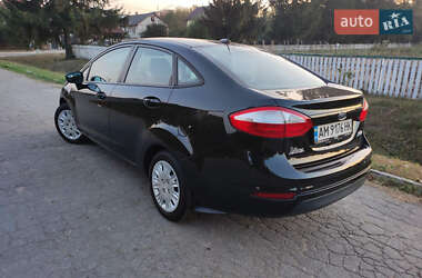 Седан Ford Fiesta 2014 в 