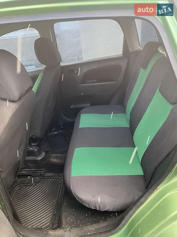 Хэтчбек Ford Fiesta 2006 в Одессе