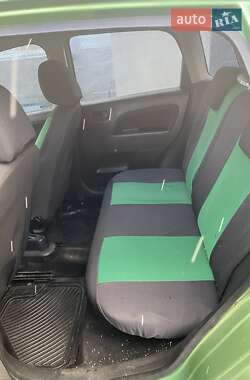 Хэтчбек Ford Fiesta 2006 в 