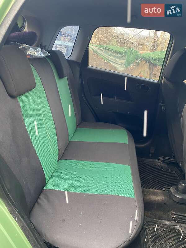 Хэтчбек Ford Fiesta 2006 в Одессе