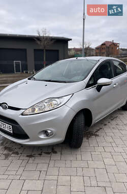 Хэтчбек Ford Fiesta 2010 в Львове