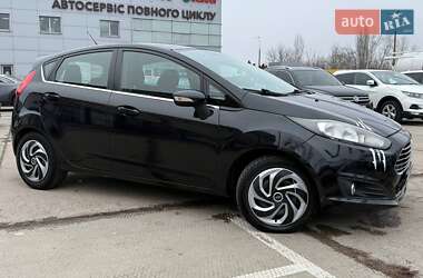 Хетчбек Ford Fiesta 2014 в Києві