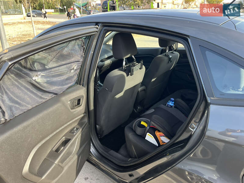 Седан Ford Fiesta 2018 в Черновцах фото 8 Седан Ford Fiesta 2018 в Черновцах