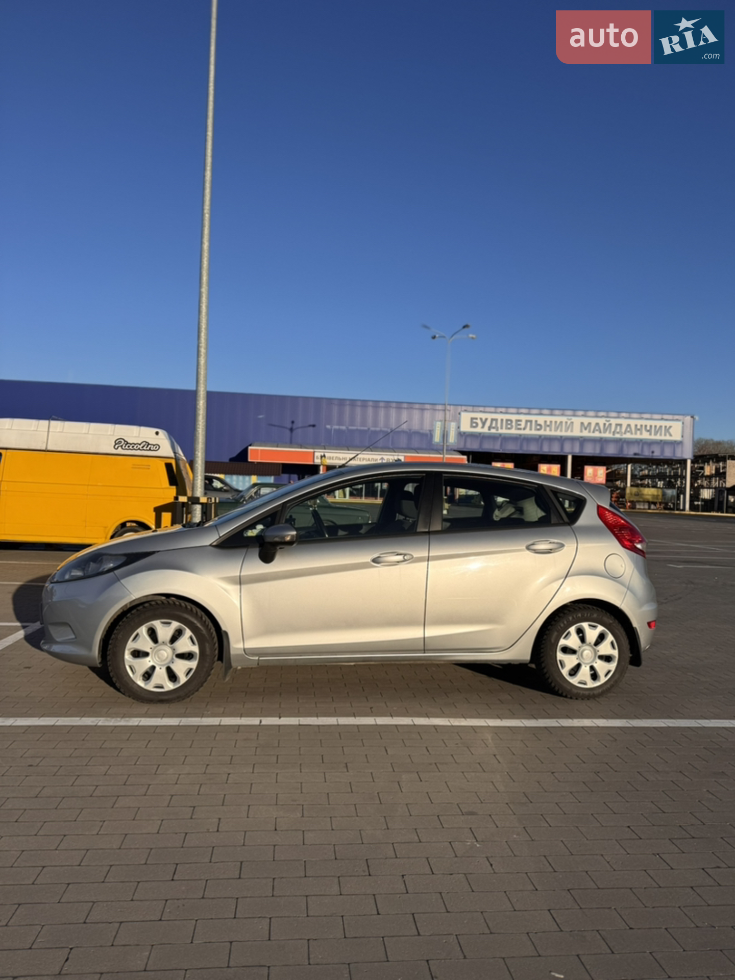 2011 Ford Fiesta - фото 1