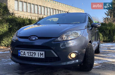 Хэтчбек Ford Fiesta 2011 в Христиновке