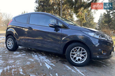 Хэтчбек Ford Fiesta 2011 в Христиновке