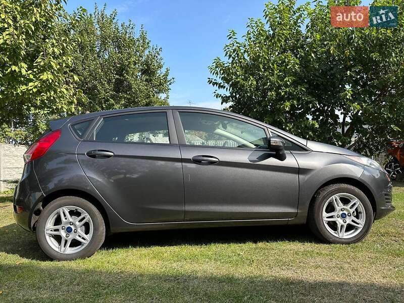 Хэтчбек Ford Fiesta 2018 в Днепре