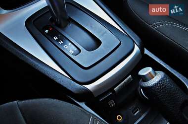 Седан Ford Fiesta 2016 в 