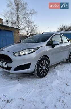 Хэтчбек Ford Fiesta 2016 в Киеве