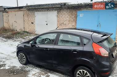 Хэтчбек Ford Fiesta 2014 в 