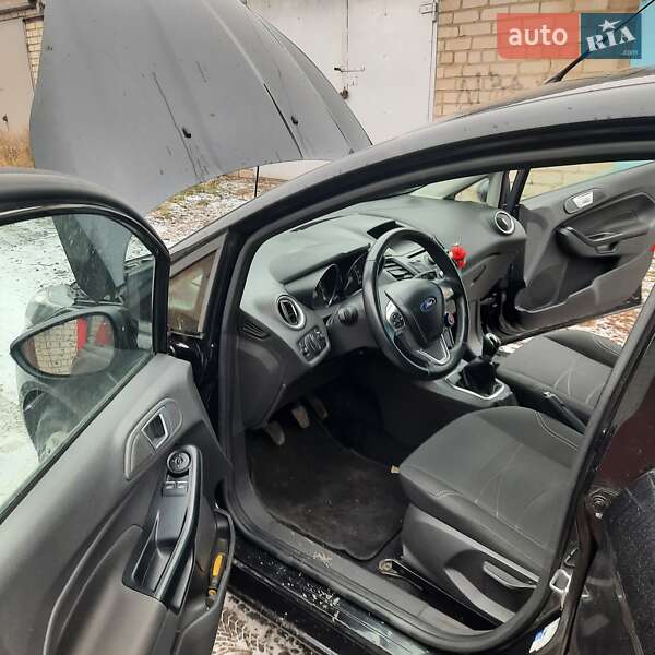 Хэтчбек Ford Fiesta 2014 в Днепре