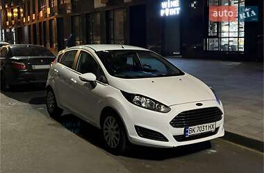 Хетчбек Ford Fiesta 2015 в Києві