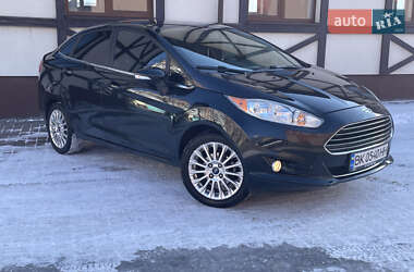 Седан Ford Fiesta 2014 в Рівному