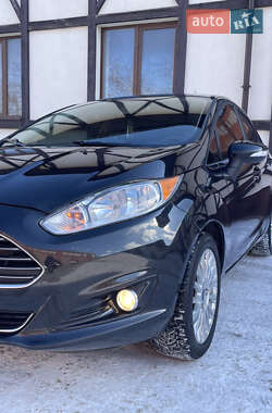 Седан Ford Fiesta 2014 в Рівному