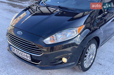 Седан Ford Fiesta 2014 в Рівному