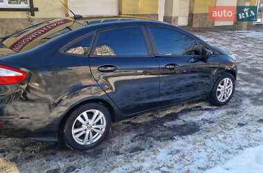 Седан Ford Fiesta 2014 в 
