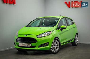 Хетчбек Ford Fiesta 2015 в Києві