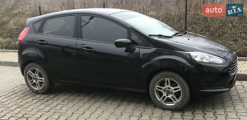 Хэтчбек Ford Fiesta 2017 в Черновцах