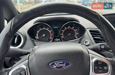 Хэтчбек Ford Fiesta 2019 в 