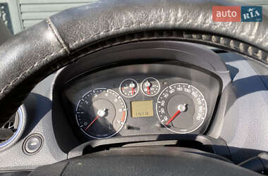 Хэтчбек Ford Fiesta 2008 в 
