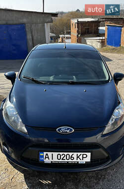 Хэтчбек Ford Fiesta 2012 в Первомайске