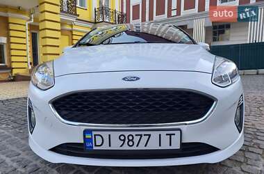 Хетчбек Ford Fiesta 2017 в Києві