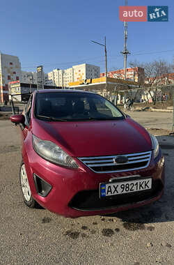 Седан Ford Fiesta 2011 в 