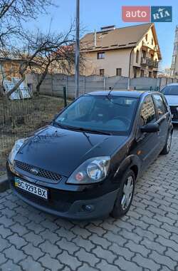 Хэтчбек Ford Fiesta 2008 в Львове