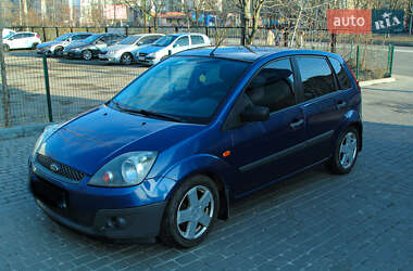 Хетчбек Ford Fiesta 2008 в Дніпрі