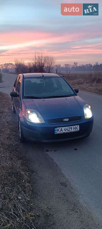 Хетчбек Ford Fiesta 2006 в Бородянці