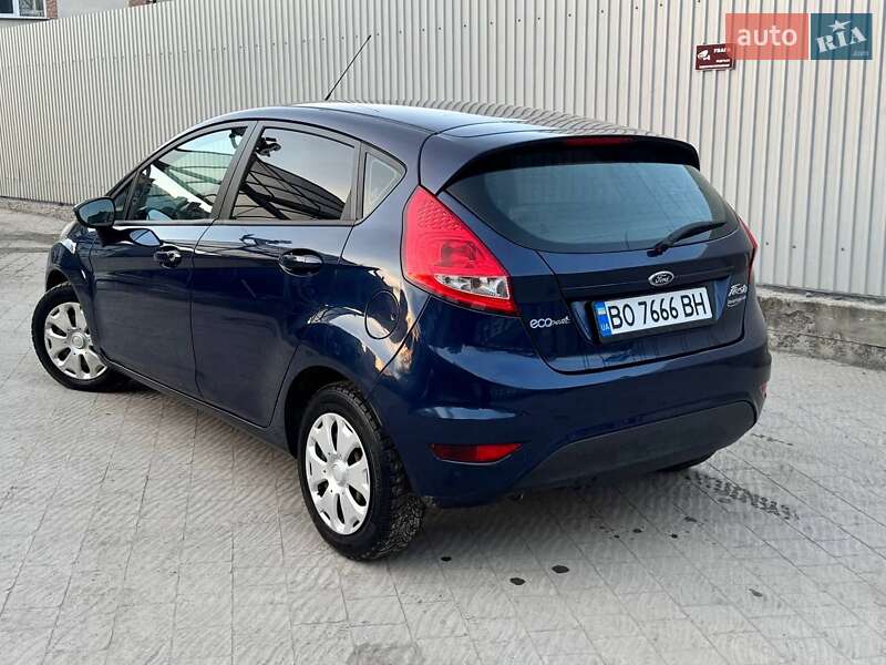Хэтчбек Ford Fiesta 2011 в Тернополе