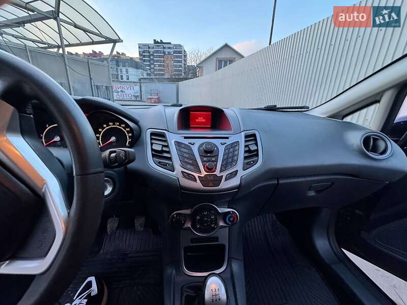 Хэтчбек Ford Fiesta 2011 в Тернополе
