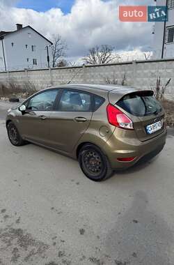 Хетчбек Ford Fiesta 2013 в Києві