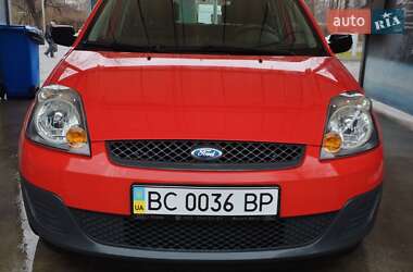 Хэтчбек Ford Fiesta 2007 в Львове