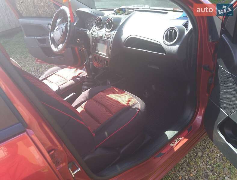 Хэтчбек Ford Fiesta 2008 в Турке фото 6 Хэтчбек Ford Fiesta 2008 в Турке