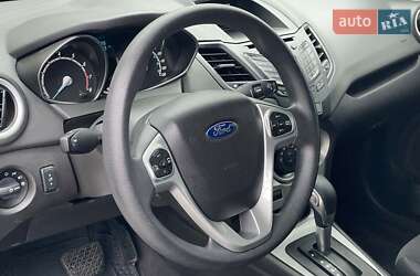 Хэтчбек Ford Fiesta 2019 в 