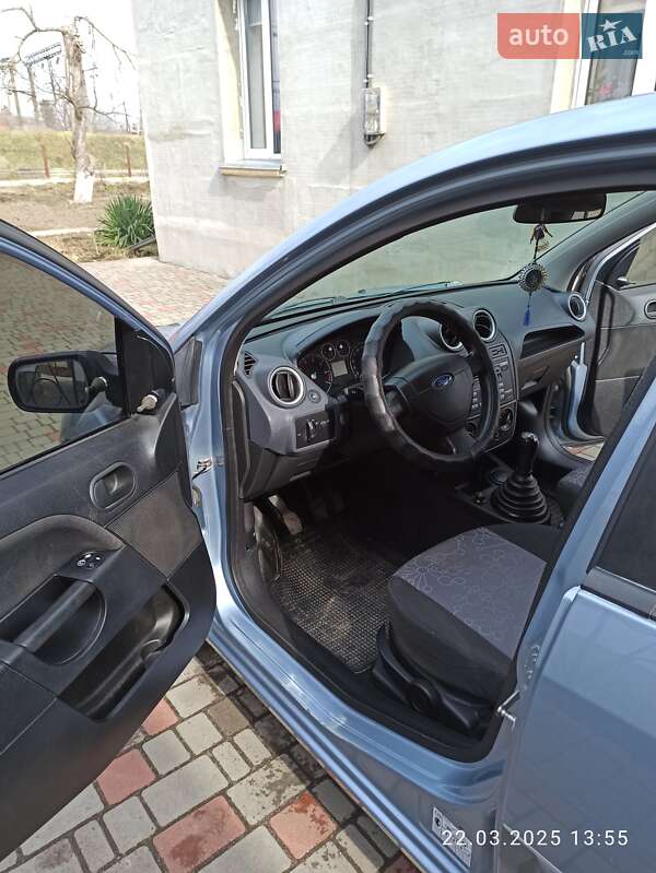 Хетчбек Ford Fiesta 2006 в Рівному