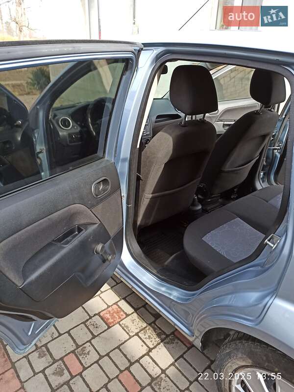 Хетчбек Ford Fiesta 2006 в Рівному