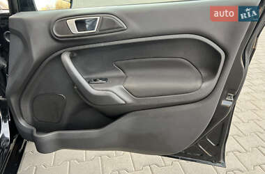 Седан Ford Fiesta 2014 в 