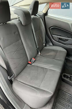 Седан Ford Fiesta 2014 в 