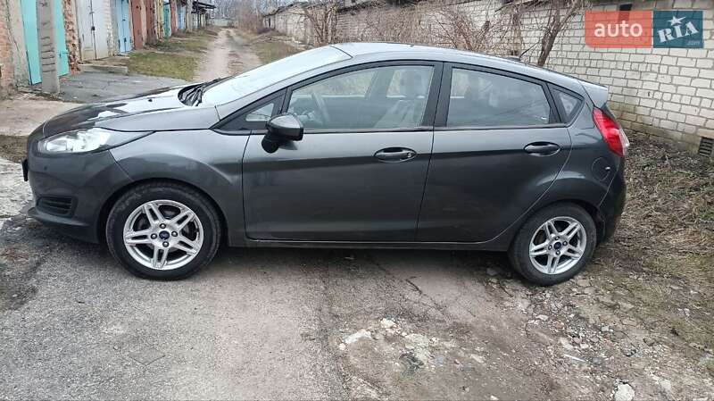 Хэтчбек Ford Fiesta 2017 в Александрие
