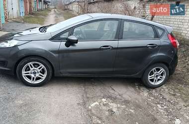 Хэтчбек Ford Fiesta 2017 в 