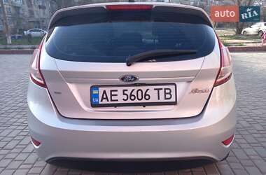 Хэтчбек Ford Fiesta 2018 в 