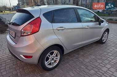 Хэтчбек Ford Fiesta 2018 в 