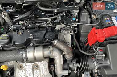 Хэтчбек Ford Fiesta 2011 в 